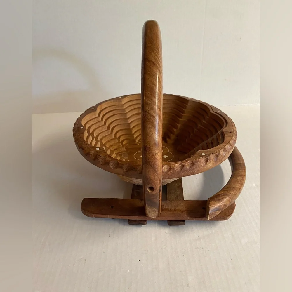 Amazing Vintage Collapsable Handmade Fruit Bowlz